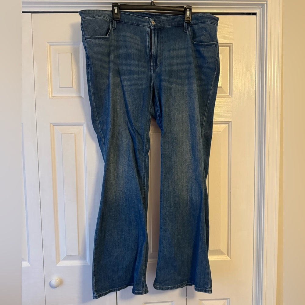 Old Navy Women's Flare Jeans in Blue
